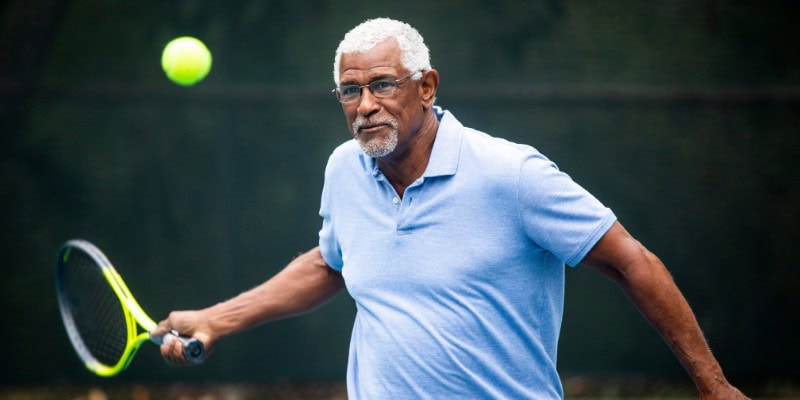 senior-friendly-physical-activities-to-try-during-winter—main