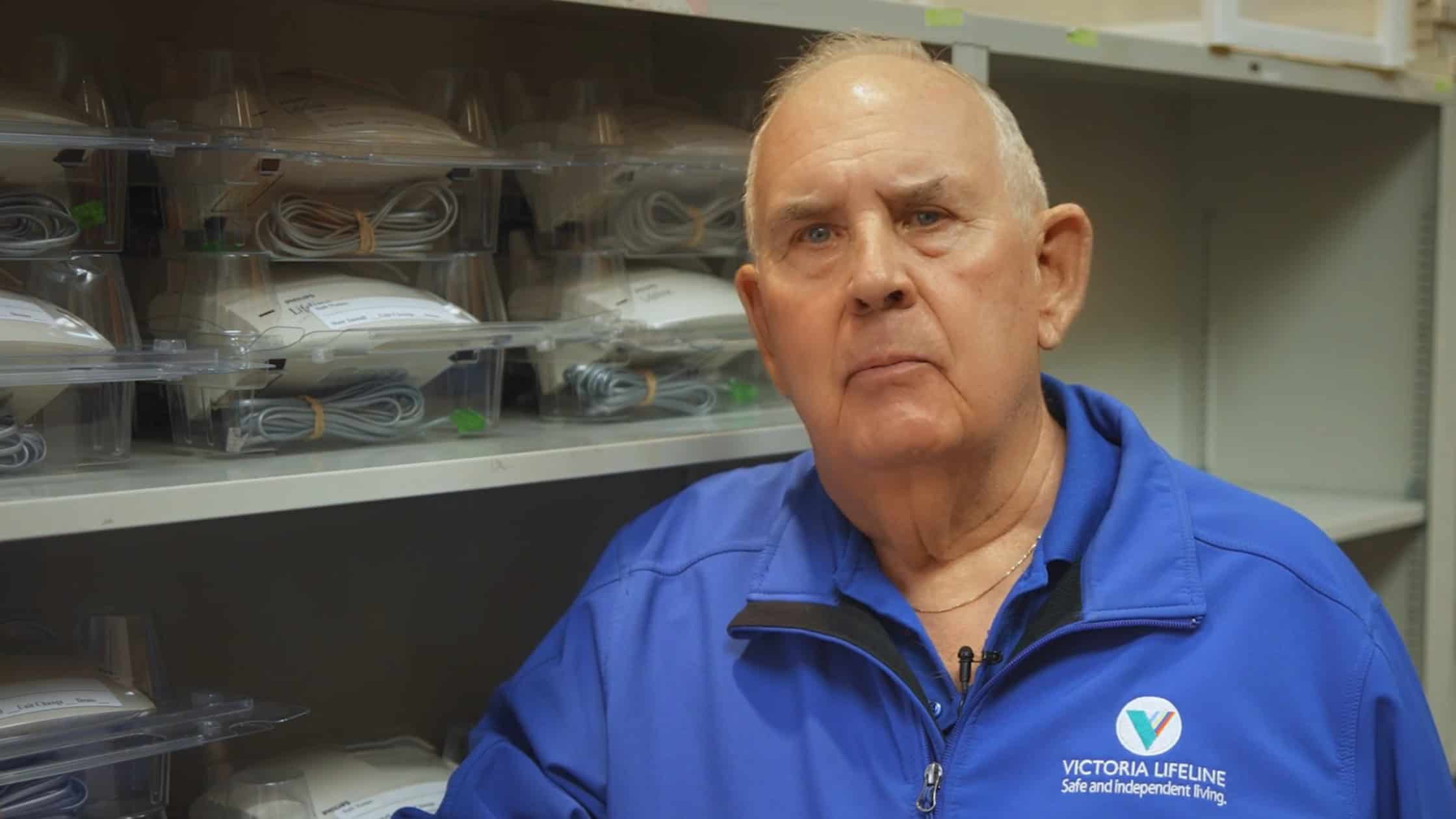 Blog Cover- Victoria Lifeline Volunteer-Murray McNeil