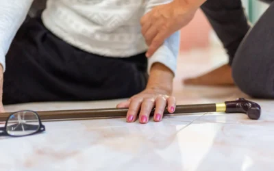 Common Causes of Falls for Seniors and How to Prevent Falls